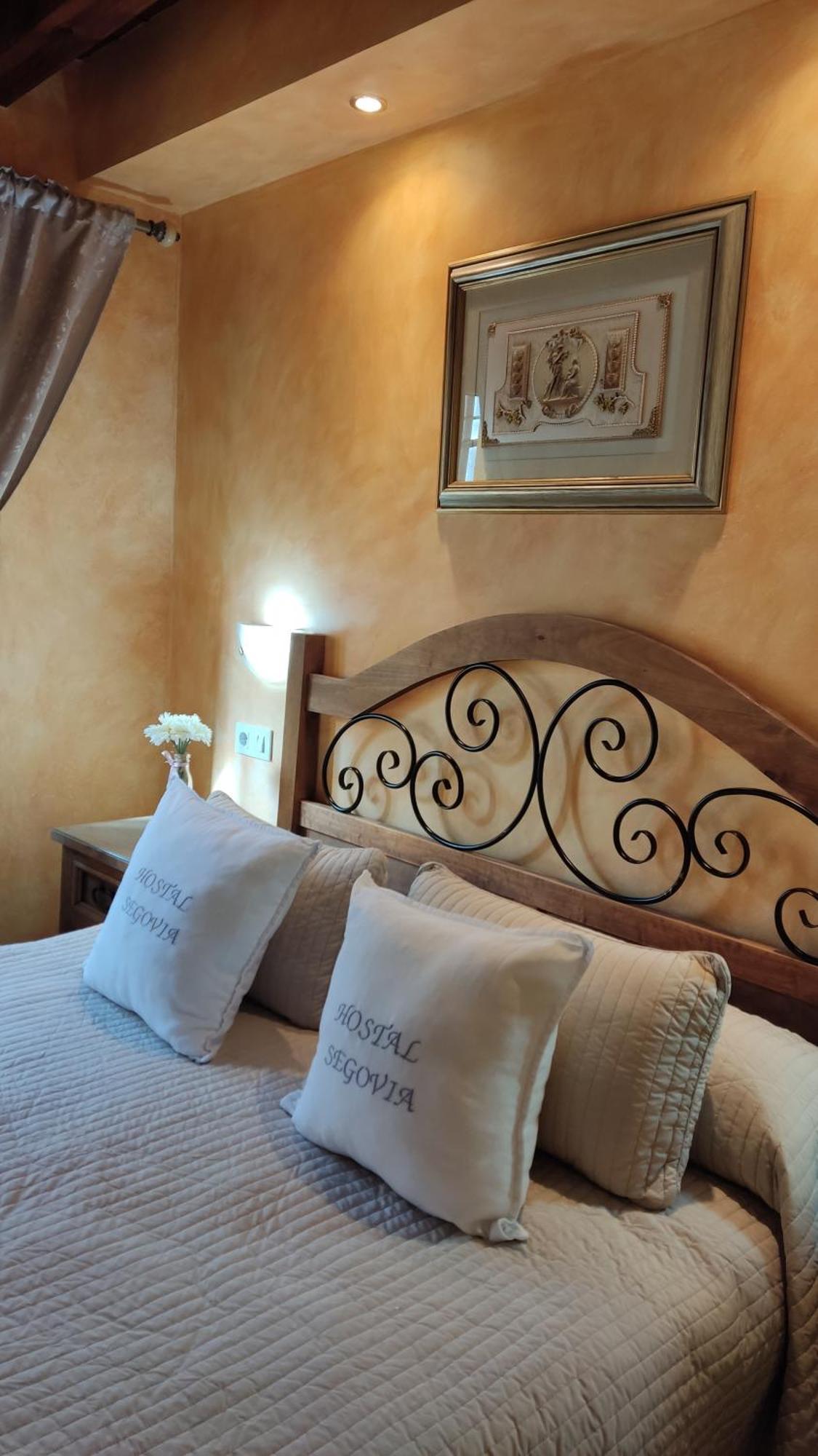 Hostal Segovia Adults Only Room photo